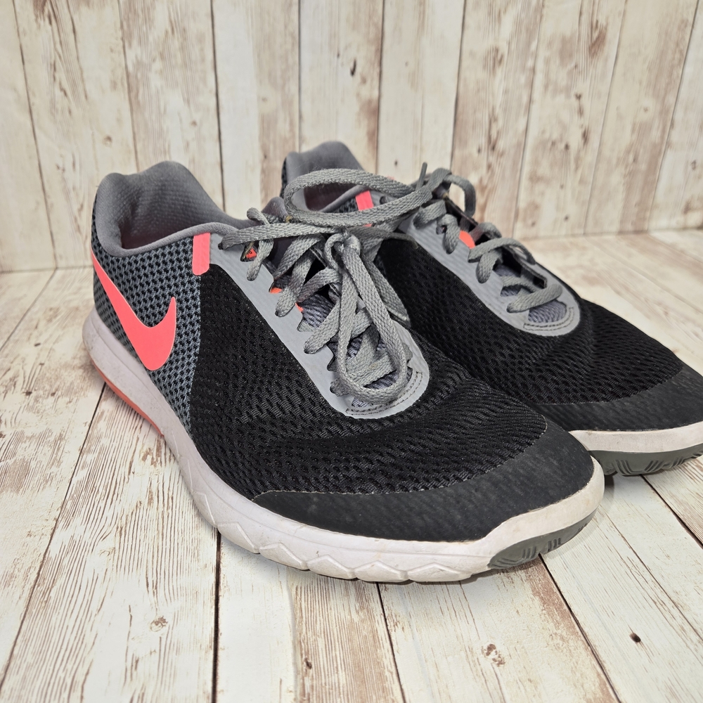 Nike Flex Experience RN 6 Sneakers Womens 9.5 Black Gray Pink